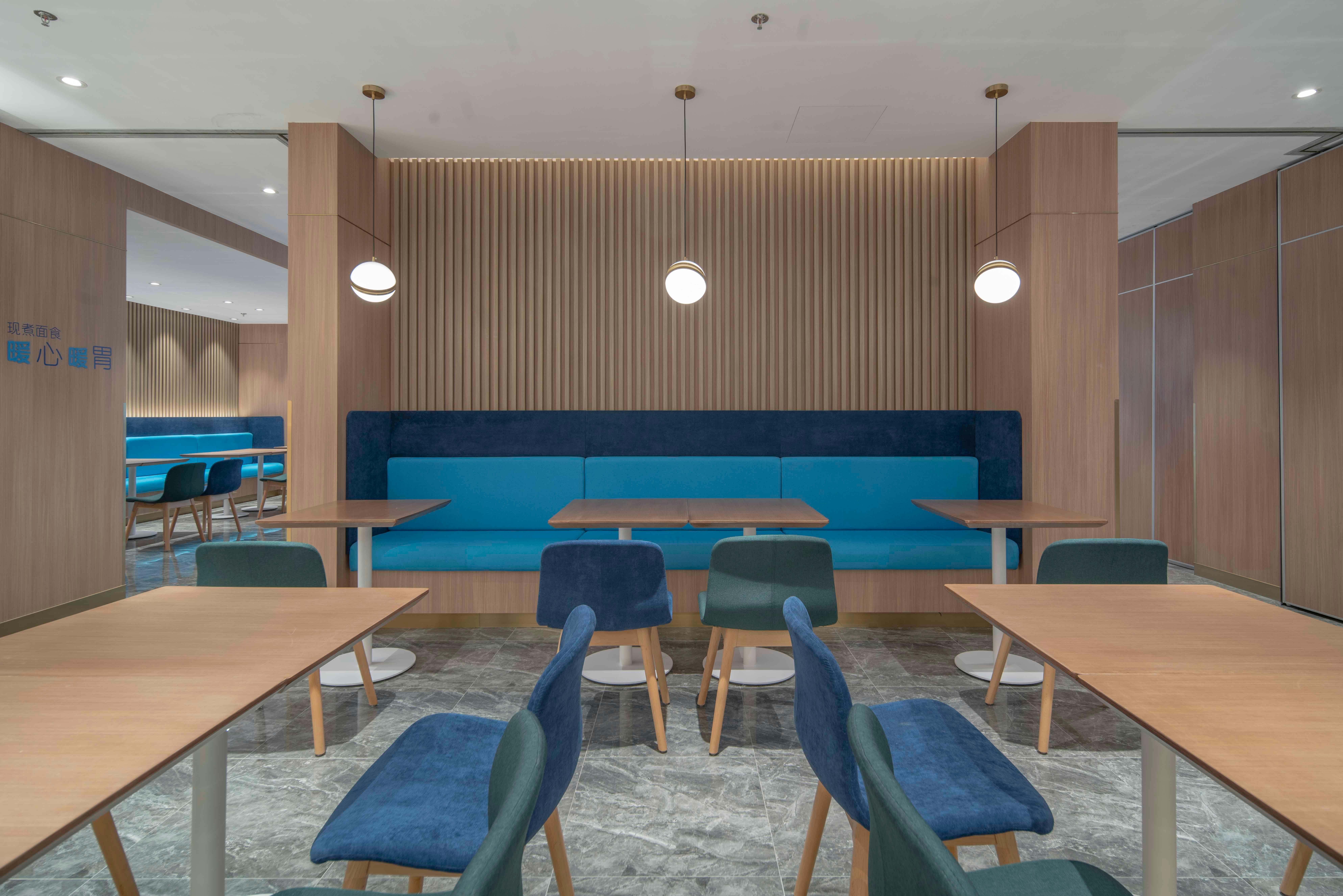 Holiday Inn Express Shanghai Jinqiao Central By Ihg Zewnętrze zdjęcie