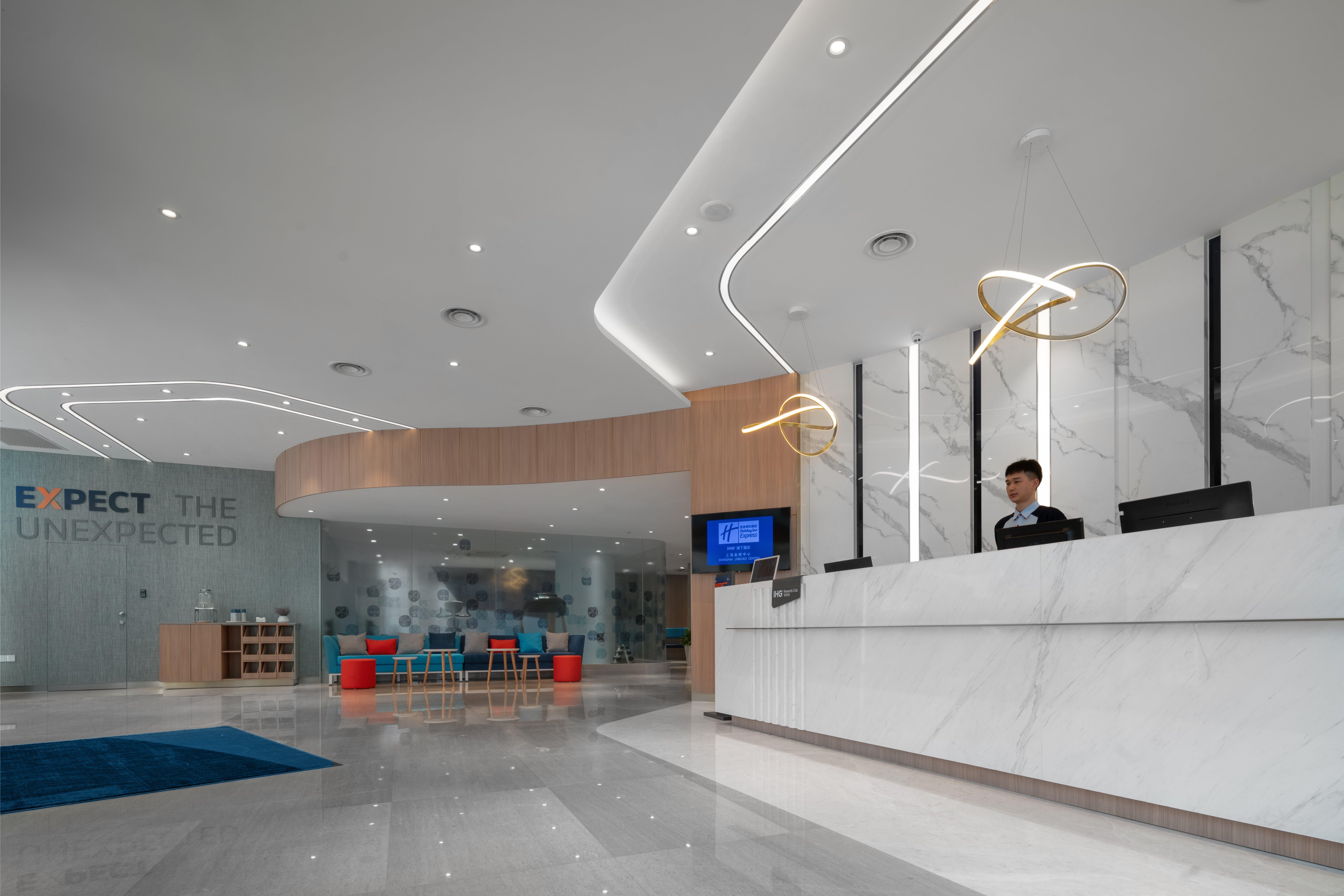 Holiday Inn Express Shanghai Jinqiao Central By Ihg Zewnętrze zdjęcie