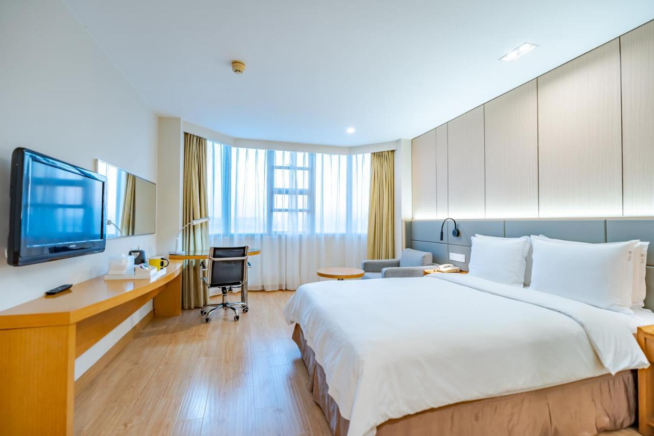Holiday Inn Express Shanghai Jinqiao Central By Ihg Zewnętrze zdjęcie